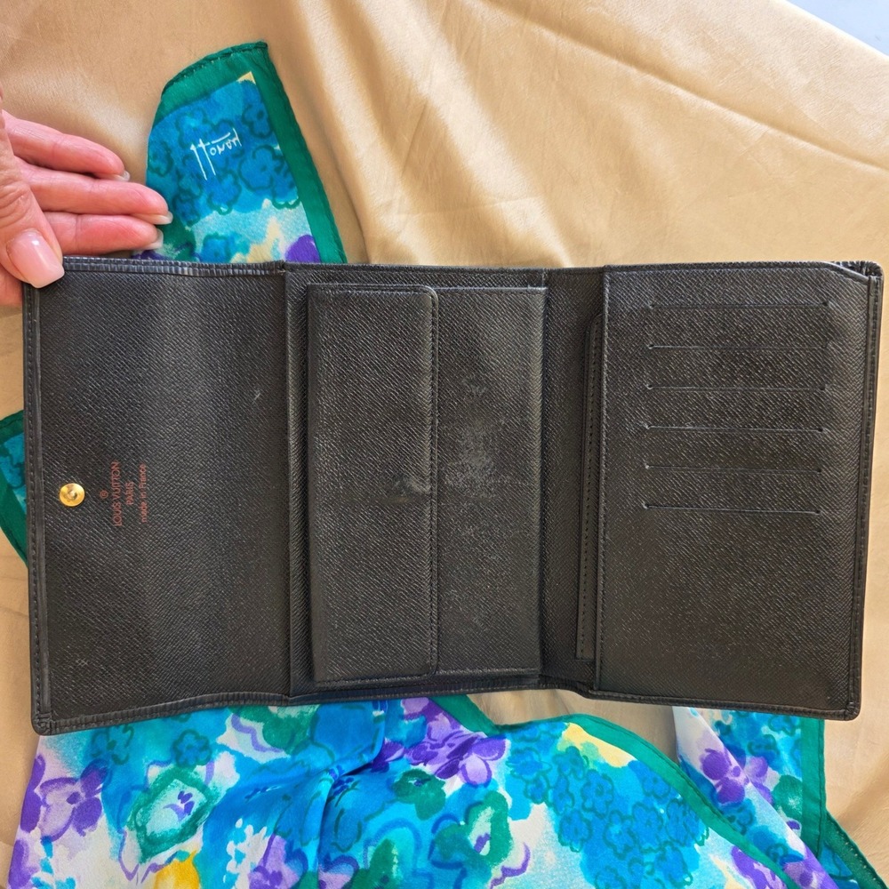 Louis Vuitton Black Epi Sarah Wallet Vintage Clutch Legit App COA - Picture 11 of 16